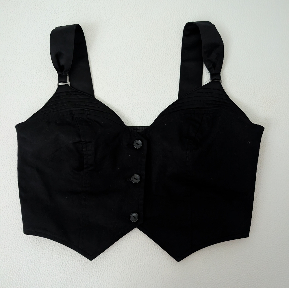 Concept Crop Top - Picture 3 of 10